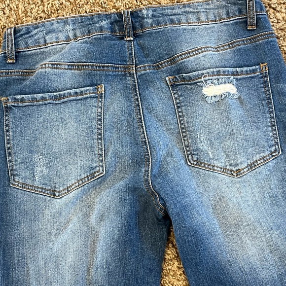 Alter’d State Distressed Jeans size 27 - Picture 5 of 5